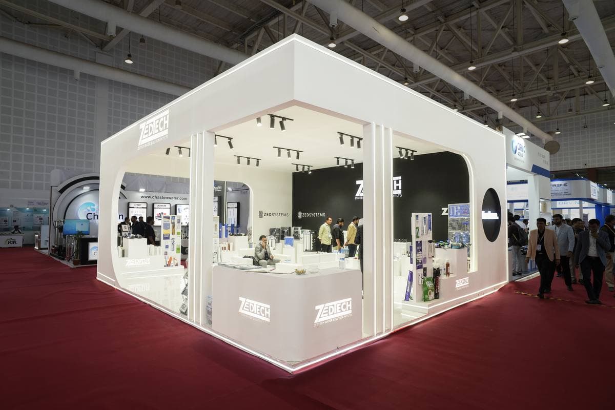 Turnkey project delivery — large-format exhibition stand